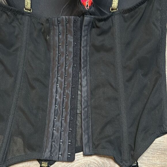 Victoria’s Secret Embroidered Push Up Garter Slip Red And Black Size 34C - Picture 10 of 12